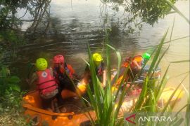 Tim SAR cari seorang pelajar korban tenggelam di Sungai Komering