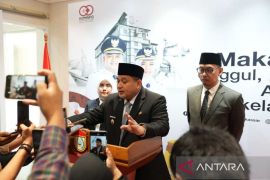 Wali Kota Makassar ancam copot Kepsek bila gelar perpisahan berbayar