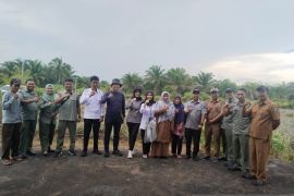 Dukung Indikasi Geografis, Kanwil Kemenkum Riau Fasilitasi Pembentukan MPIG Nanas Mahkota Siak