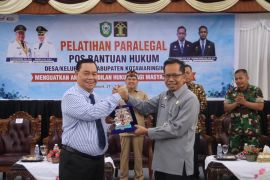 Kanwil Kemenkum Kalteng perkuat peran Paralegal Kotawaringin Timur