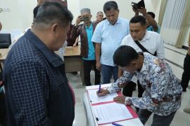 Gubernur Babel wajibkan perusahaan sawit bantu koperasi