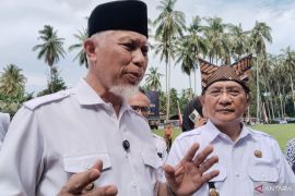 Gubernur Sumbar dorong pemerintah nagari buat Pernag lindungi generasi muda