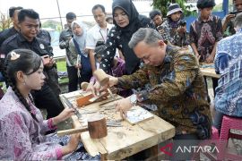 Wamen HAM tekankan pendidikan perempuan dalam momentum Hari Kartini