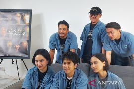 Sal Priadi rancang lagu baru saat syuting "Monster Pabrik Rambut"