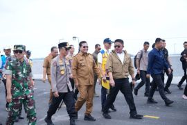 Bupati Banyuasin dan Gubernur Sumsel tinjau progres Tol Palembang--Betung jelang mudik