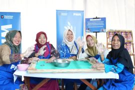 Dari rengginang laut, Ibu Eko melanjutkan semangat Kartini di Pesisir Rembang
