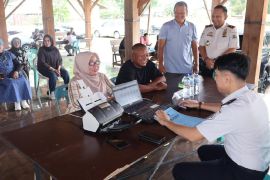 Imigrasi Belawan permudah pembuatan paspor komunitas warga