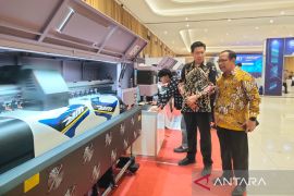 Industri mesin cetak navigasi gejolak harga bahan baku di tengah tekanan global