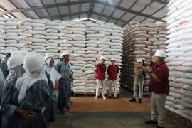 Bulog Belitung edukasi pelajar terkait ketahanan pangan