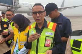 Bandara SMB II Palembang sediakan jalur khusus bagi jamaah calon haji lansia