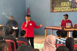 Sumanto ajak warga Gempolan maksimalkan potensi sebagai sentra durian