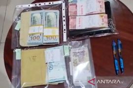 KPK geledah bank dan sita aset senilai Rp2 M terkait kasus Bea Cukai