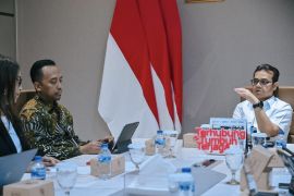Nezar sebut penanganan hoaks kesehatan perlu libatkan platform digital