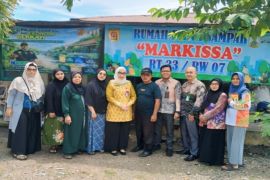 Banjarbaru Mayor encourages waste management revolution from upstream