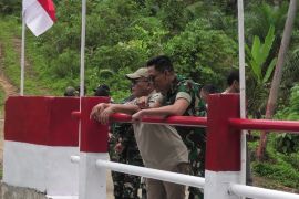 Bupati: Jembatan aramco menuju daerah terpencil Pasaman Barat rampung