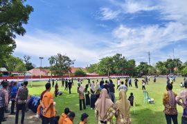 KORMI HSU gelar lomba tradisional hadang di Lapangan Pahlawan