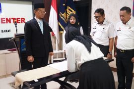 Lantik Notaris Pengganti, Kakanwil Kemenkum Sulbar: Jaga kepercayaan masyarakat