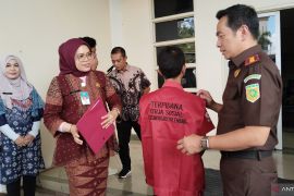 Kejari Palembang beri sanksi kerja sosial terdakwa penggelapan di RSUD Bari