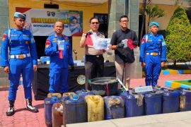 Polda Jatim gagalkan penyelundupan solar bersubsidi