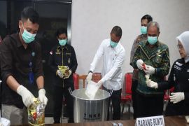 Polda Kalteng musnahkan 5,43 Kg sabu dan 412 butir ekstasi dari 13 kasus