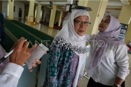 Tetap Aktif, Usus Sehat: Kunci Kebugaran Wanita Usia 60+