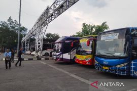 Bus Masih Nekat Naik-Turunkan Penumpang di Jalan? Dishub Jabar Beri Peringatan!