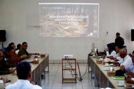 Dishut Kalsel distribusikan sarpras ke KPH-Tahura antisipasi karhutla