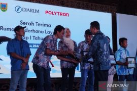 Swasta bantu Rp8,9 miliar untuk 128 rumah tak layak huni di Kudus