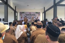 Bupati Ismet Sebut Apel Kerja Pilar Penguatan Kinerja dan Keteladanan ASN