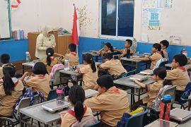 DPR RI ajak warga Kepri manfaatkan peluang ekonomi dari program MBG