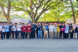 Bupati HSU pimpin gerakan HSU Asri di Stadion Karias
