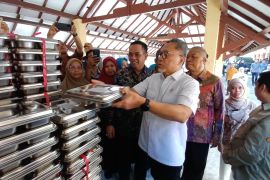 Menko Zulhas: Sekolah bisa komplain kalau menu MBG tak sesuai