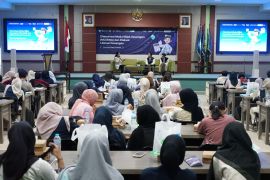 Easycash perkuat literasi keuangan generasi muda di Surabaya