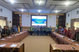 Aparat desa di Tala ikuti sosialisasi pentingnya dokumen kependudukan