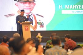 Gubernur Mahyeldi rangkul Apindo bantu UMKM Sumbar naik kelas