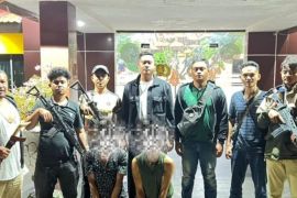Polisi menangkap dua pelaku pembunuhan di Sumba Barat