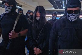 Polisi tangkap istri dan anak bandar narkoba Ko Erwin