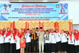 Hadiri pelantikan, Pj Sekda Padang : LAKAM Padang punya peran strategis jaga nilai adat budaya