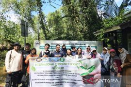 ULM dan ISAT U Filipina kolaborasi pelestarian ekosistem mangrove Pulau Curiak