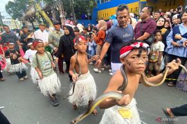 Pemkab Garut menggelar Gebyar Pesona Budaya di pusat kota