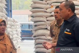 Bulog Bukittinggi ungkap ketersediaan beras melimpah, gudang penyimpanan penuh