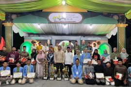 Pemda berikan beasiswa kepada peraih juara MTQ ke XII Bone Bolango