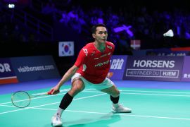 Menangi debut tunggal pertama, Jonatan Christie bawa Indonesia ungguli Aljazair di Piala Thomas 2026