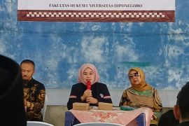 Undip edukasi anti-judi online dan narkoba ke warga pedesaan