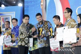 Tata kelola keuangan, Bobby raih penghargaan creative financing Kemendagri