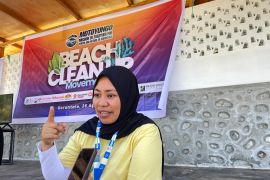 Aksi tukar sampah dengan makanan digelar di Gorontalo