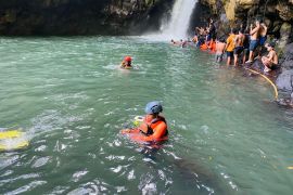 SAR temukan jasad pegawai BPS Buleleng tenggelam di Air Terjun Tembok Barak