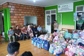 Aktualisasi semangat Kartini, PLN Babel gelar aksi kemanusiaan dan keberlanjutan lingkungan