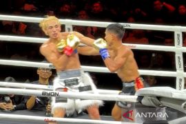 Baku hantam di ring Byon Combat, Putra menang mutlak atas Ronal