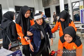 Simulasi kesiapsiagaan bencana di Bandung